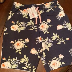 NWT LuLaRoe small Jamie shorts